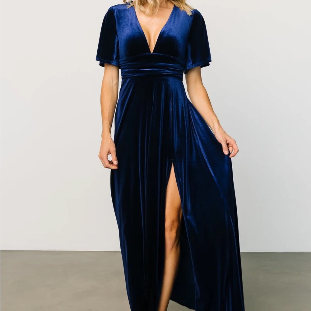 Elegant Navy Blue Velvet Dress